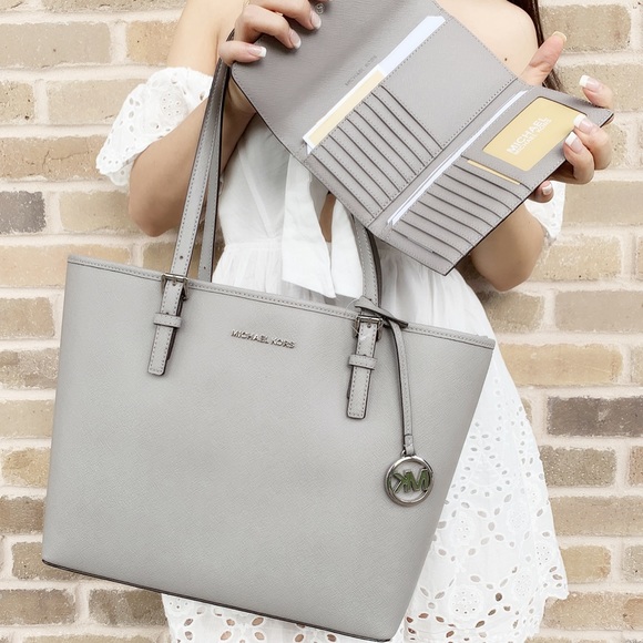 Michael kors tote & wallet Bundle Gray - Picture 2 of 7